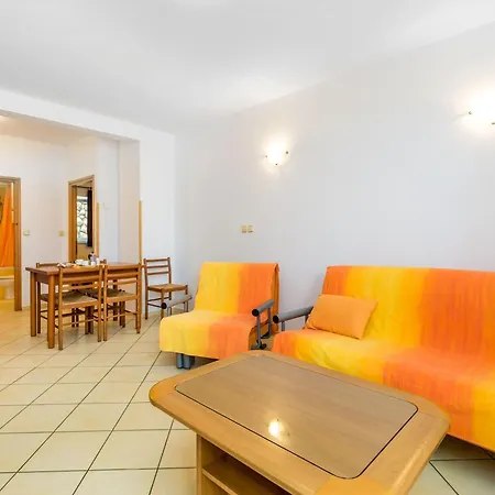 Mit Terrasse By Interhome Mošćenička Draga