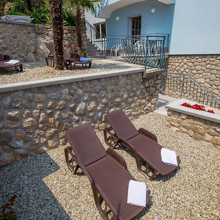 Mit Terrasse By Interhome شقة